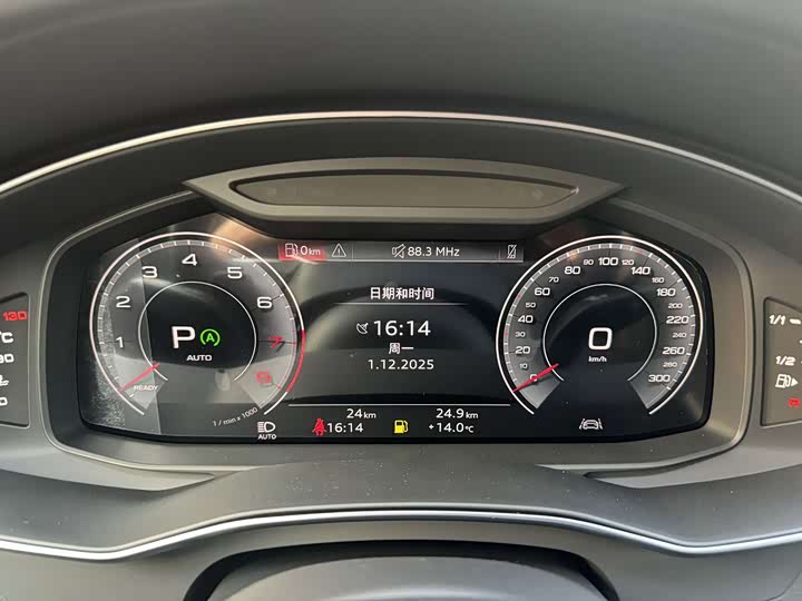 Фото 10 - Audi A6L