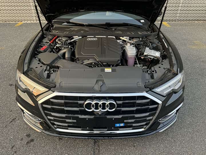 Фото 7 - Audi A6L