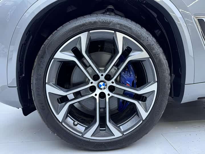 Фото 8 - BMW X5
