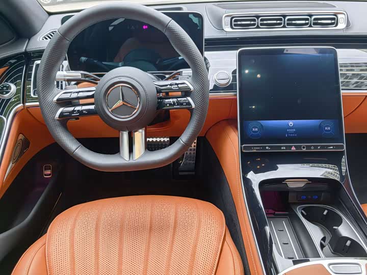 Фото 12 - Mercedes-Benz S-Class