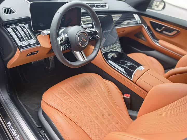 Фото 13 - Mercedes-Benz S-Class