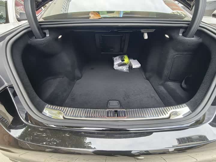 Фото 29 - Mercedes-Benz S-Class