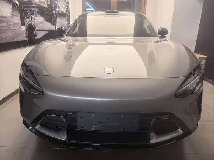 Фото 2 - Xiaomi YU7