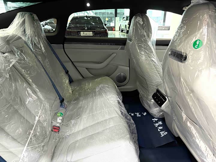 Фото 13 - Luxeed S7