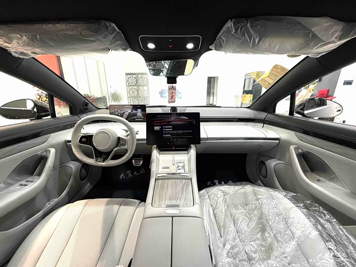 Фото 14 - Luxeed S7