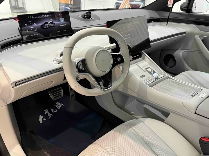 Фото 8 - Luxeed S7