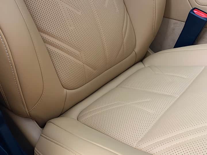 Фото 9 - Zeekr 9X