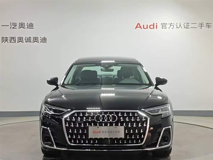 Фото 2 - Audi A8