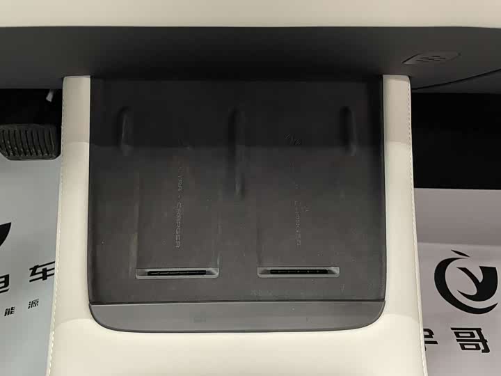 Фото 10 - Geely Jiyue 07