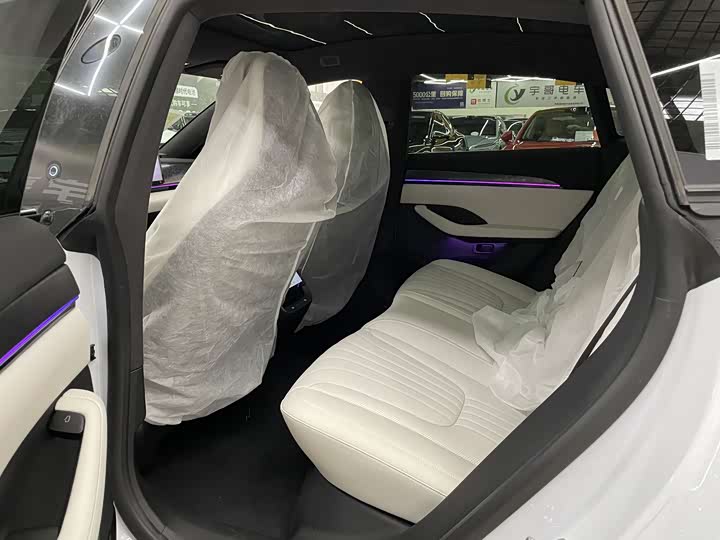 Фото 4 - Geely Jiyue 07