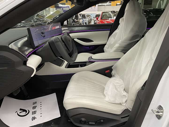 Фото 5 - Geely Jiyue 07