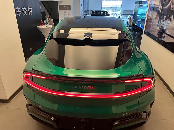 Фото 2 - Xiaomi YU7