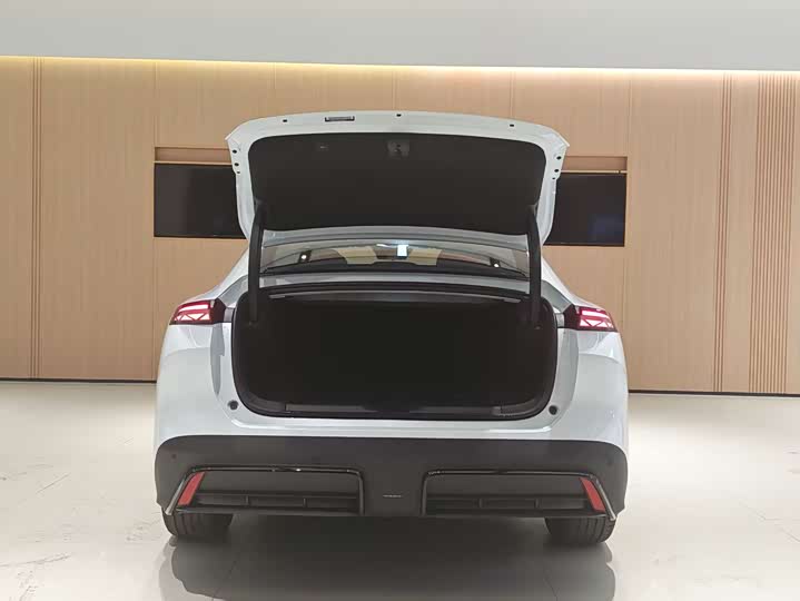 Фото 7 - Changan Deepal L06