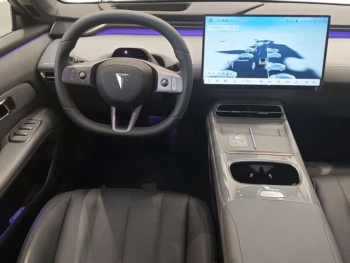 Фото 8 - Changan Deepal L06