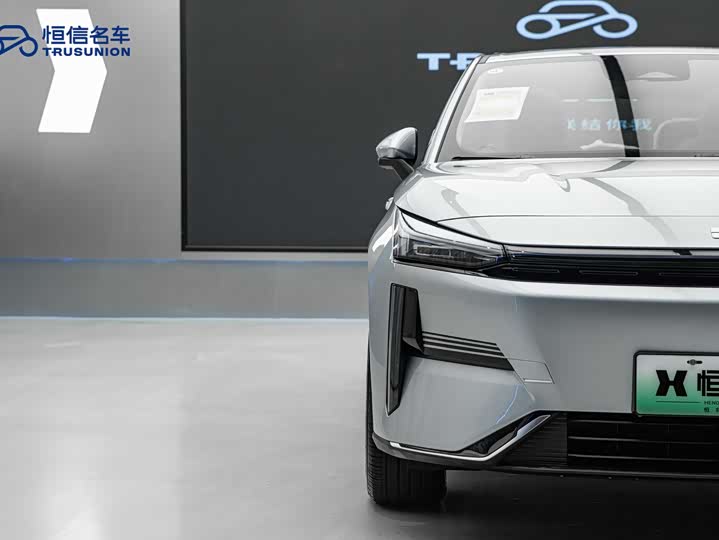 Фото 8 - Geely Galaxy L6