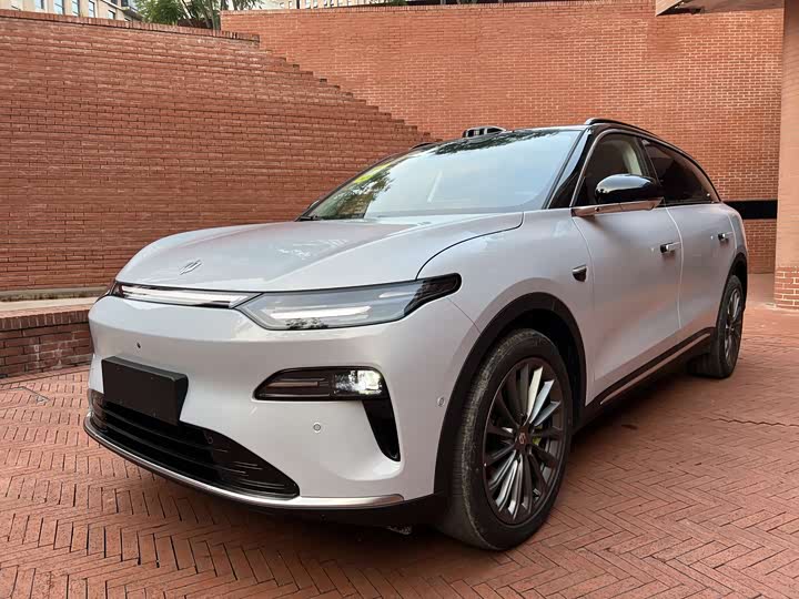 Фото 1 - Leapmotor C11