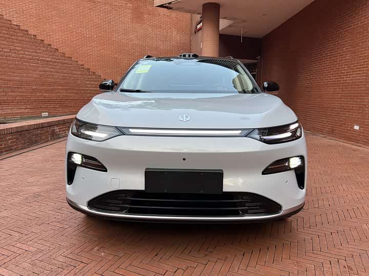 Фото 2 - Leapmotor C11