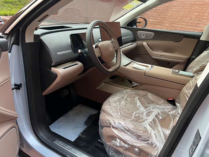 Фото 5 - Leapmotor C11