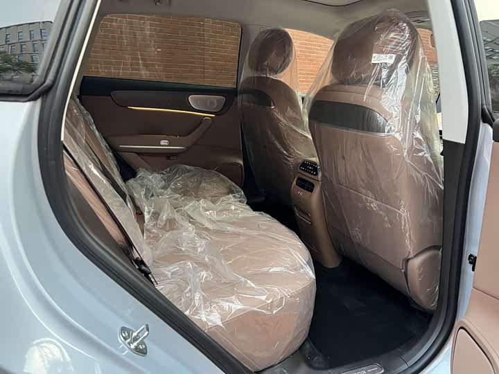 Фото 8 - Leapmotor C11