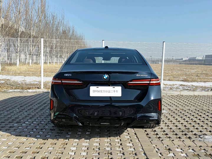 Фото 9 - BMW 5 Series