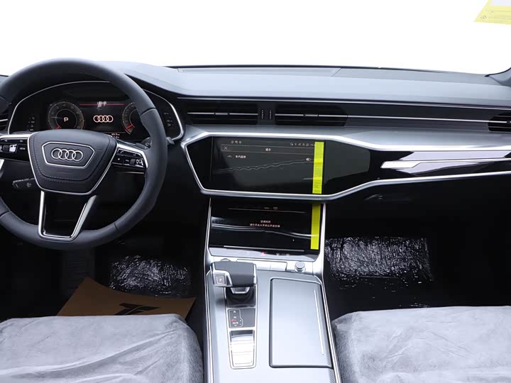 Фото 11 - Audi A6L