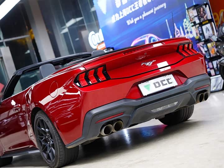 Фото 2 - Ford Mustang