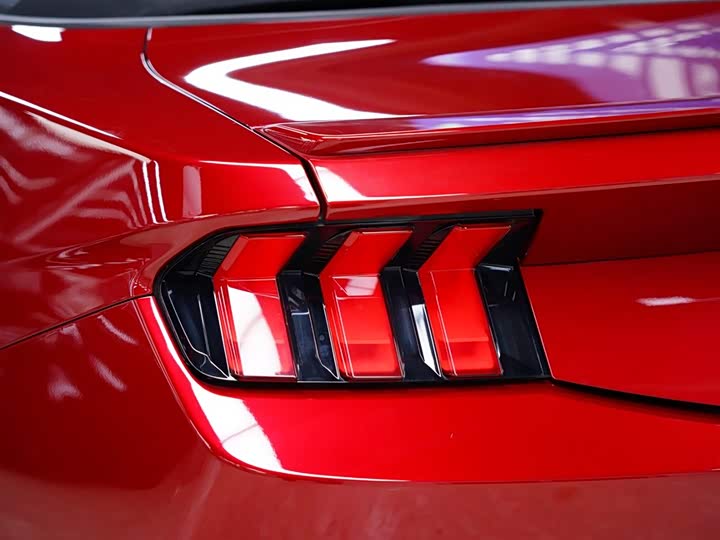 Фото 3 - Ford Mustang