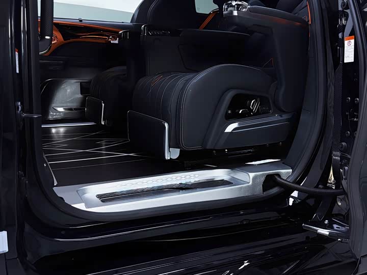 Фото 8 - Toyota Granvia