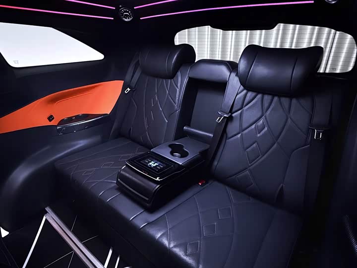 Фото 9 - Toyota Granvia