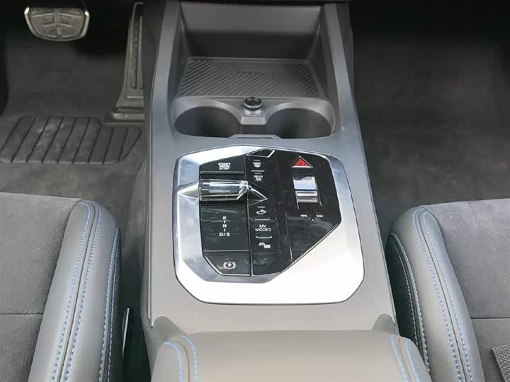 Фото 8 - BMW 2 Series