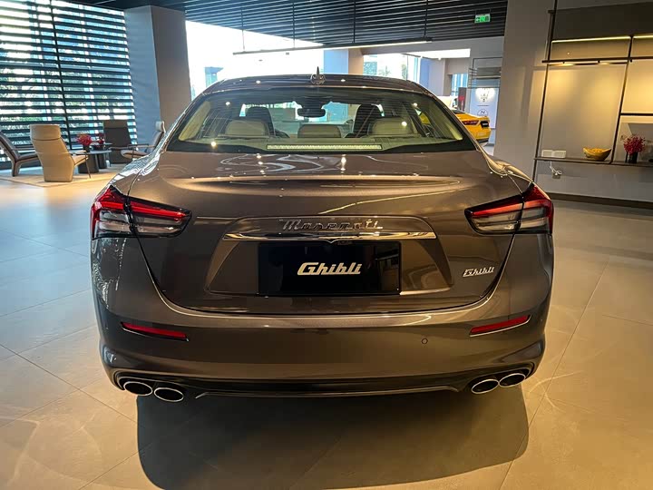 Фото 5 - Maserati Ghibli