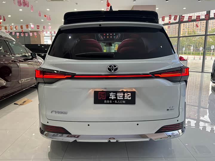 Фото 21 - Toyota Sienna