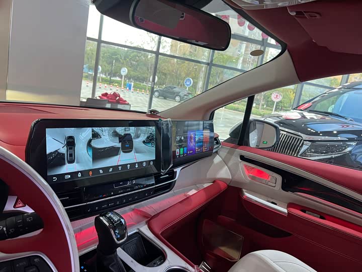 Фото 8 - Toyota Sienna