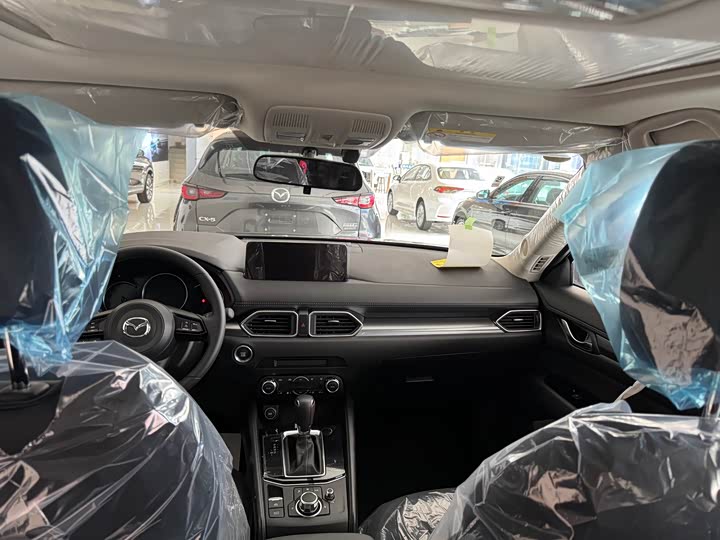 Фото 8 - Mazda CX-5