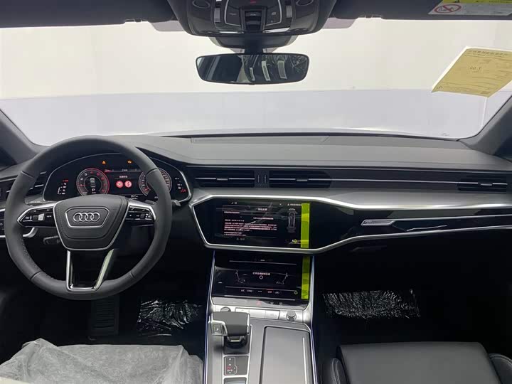 Фото 11 - Audi A6L