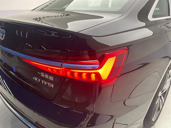Фото 25 - Audi A6L