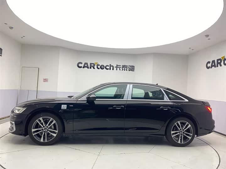 Фото 4 - Audi A6L