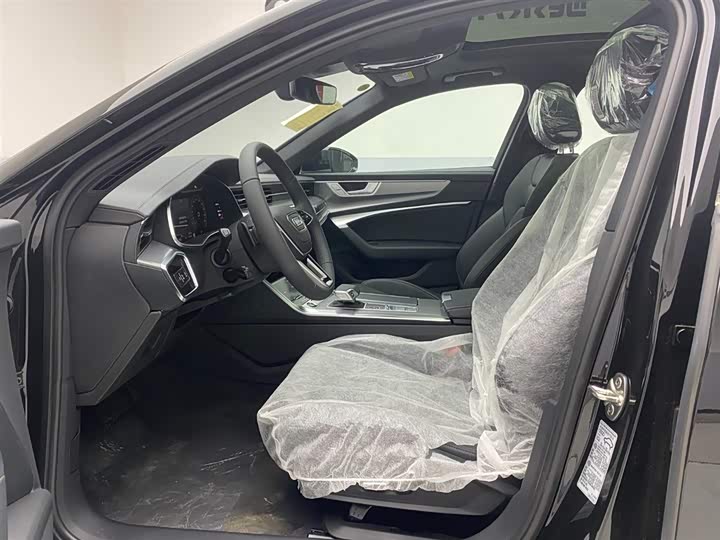 Фото 9 - Audi A6L