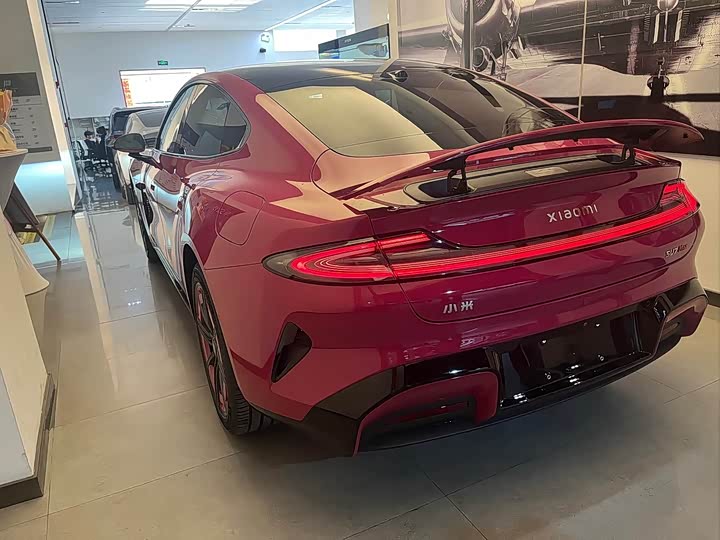 Фото 3 - Xiaomi SU7