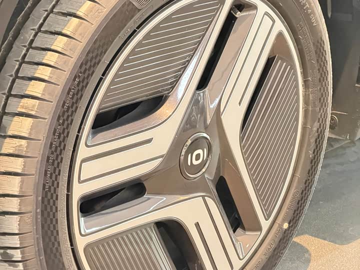 Фото 4 - Changan Qiyuan (Nevo) E07