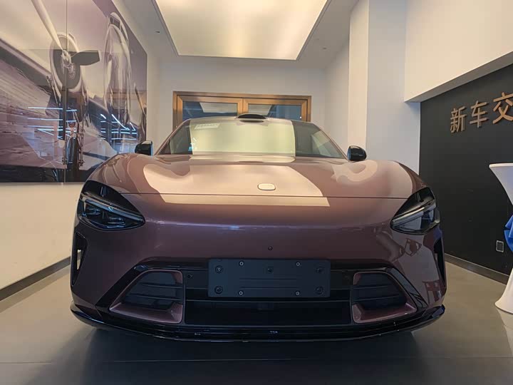 Фото 2 - Xiaomi YU7