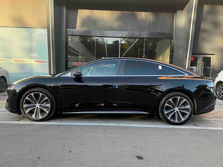 Фото 2 - Luxeed S7