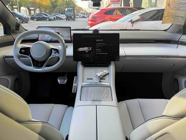 Фото 8 - Luxeed S7