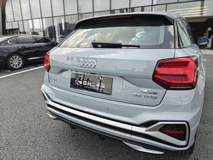 Фото 14 - Audi Q2L