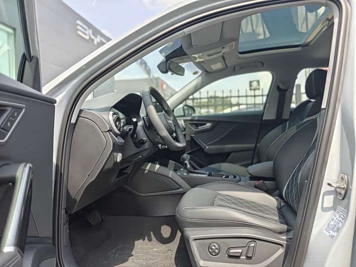 Фото 5 - Audi Q2L
