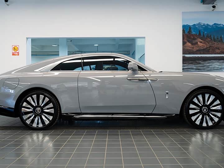 Фото 4 - Rolls-Royce Spectre