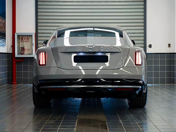 Фото 7 - Rolls-Royce Spectre