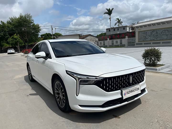 Фото 3 - Bestune B70