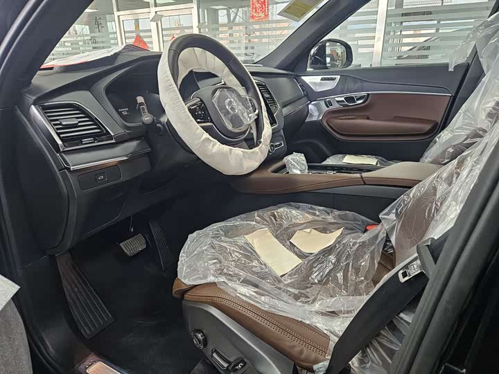 Фото 3 - Volvo XC90