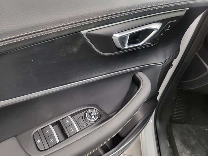 Фото 9 - Chery Tiggo 8